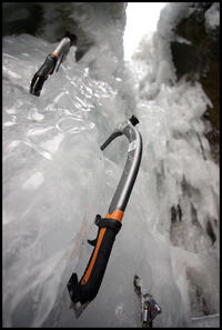 Les armes du 'cascadeur'... Les armes du 'cascadeur'...